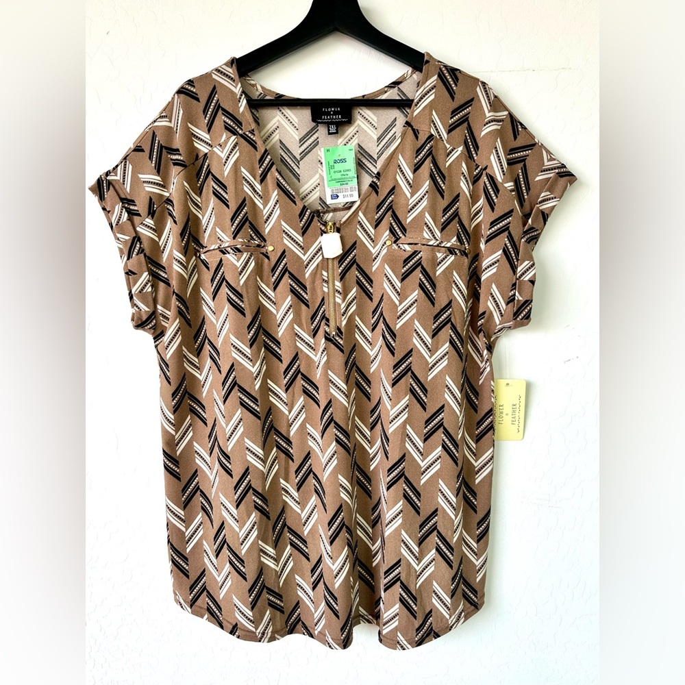 Women’s Flower & Feather Stretch Tunic Top Size 22 New with Tags!